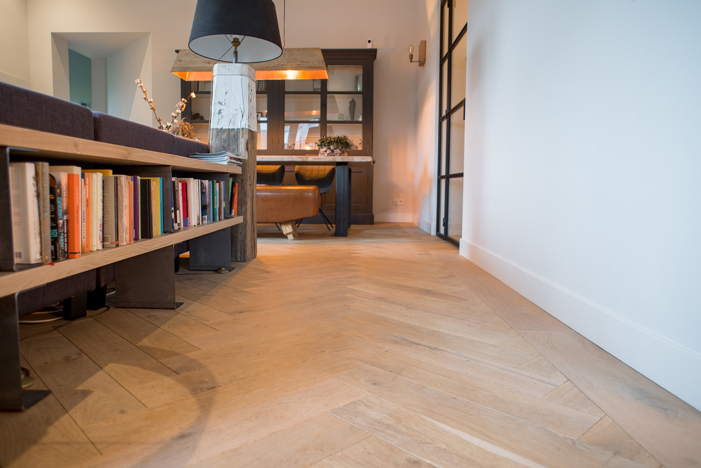 Floer-Eiken-Visgraat-Parket-Vloeren-Verouderd-Wit-Geolied-Sfeer-7