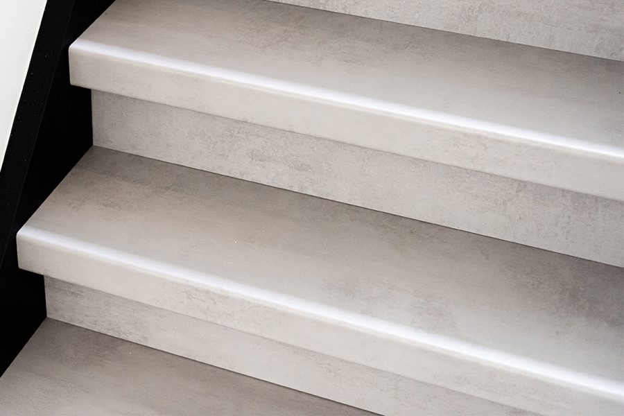Trap Overzettreden - Beton Grijs Stootbord