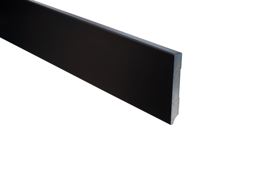 Floer-Accessoires-muurplint-Zwart-Gelakt-90x12mm