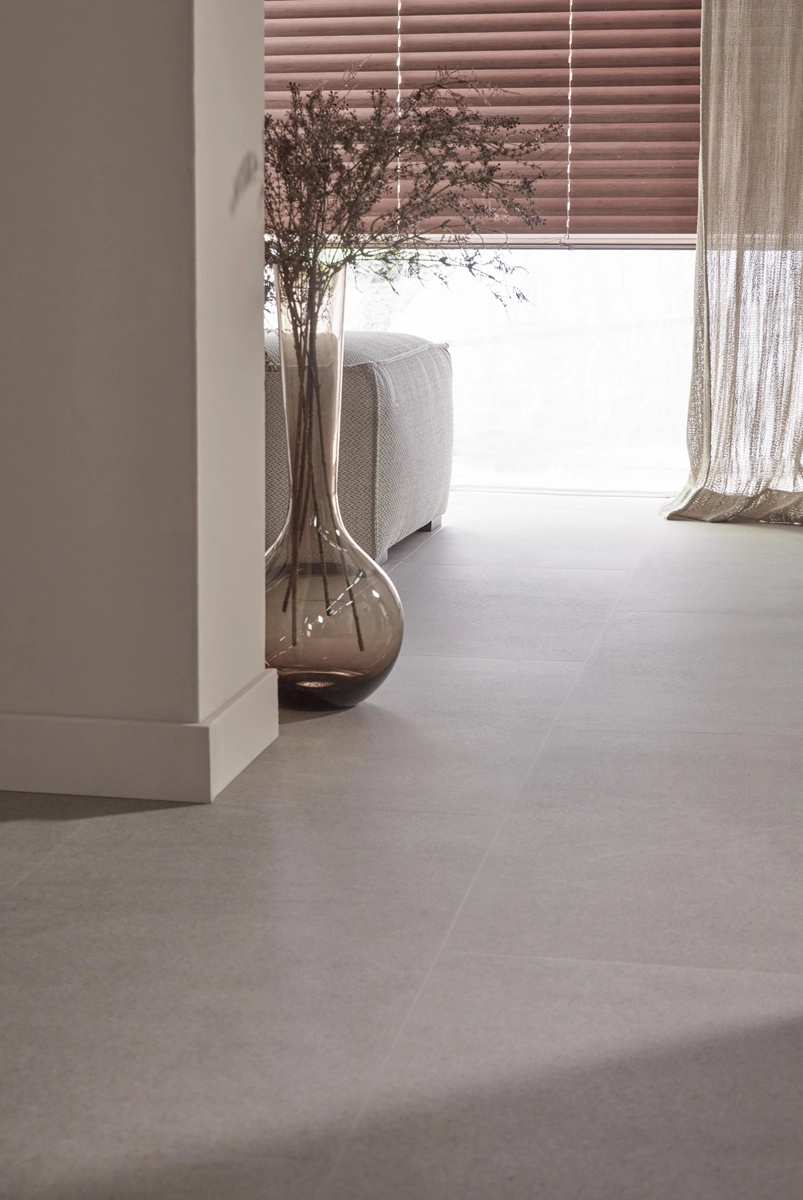 Floer-Tegel-PVC-vloer-Betonlook-Greige-interieur-4