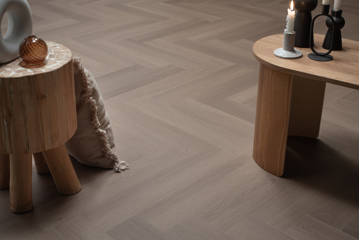 Floer Visgraat Vinyl vloer Greige Eiken